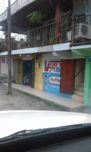 Ferreteria Mera cerrado temporalmente por el aumento del alquiler y el espacio para el bar. próxima ubicación